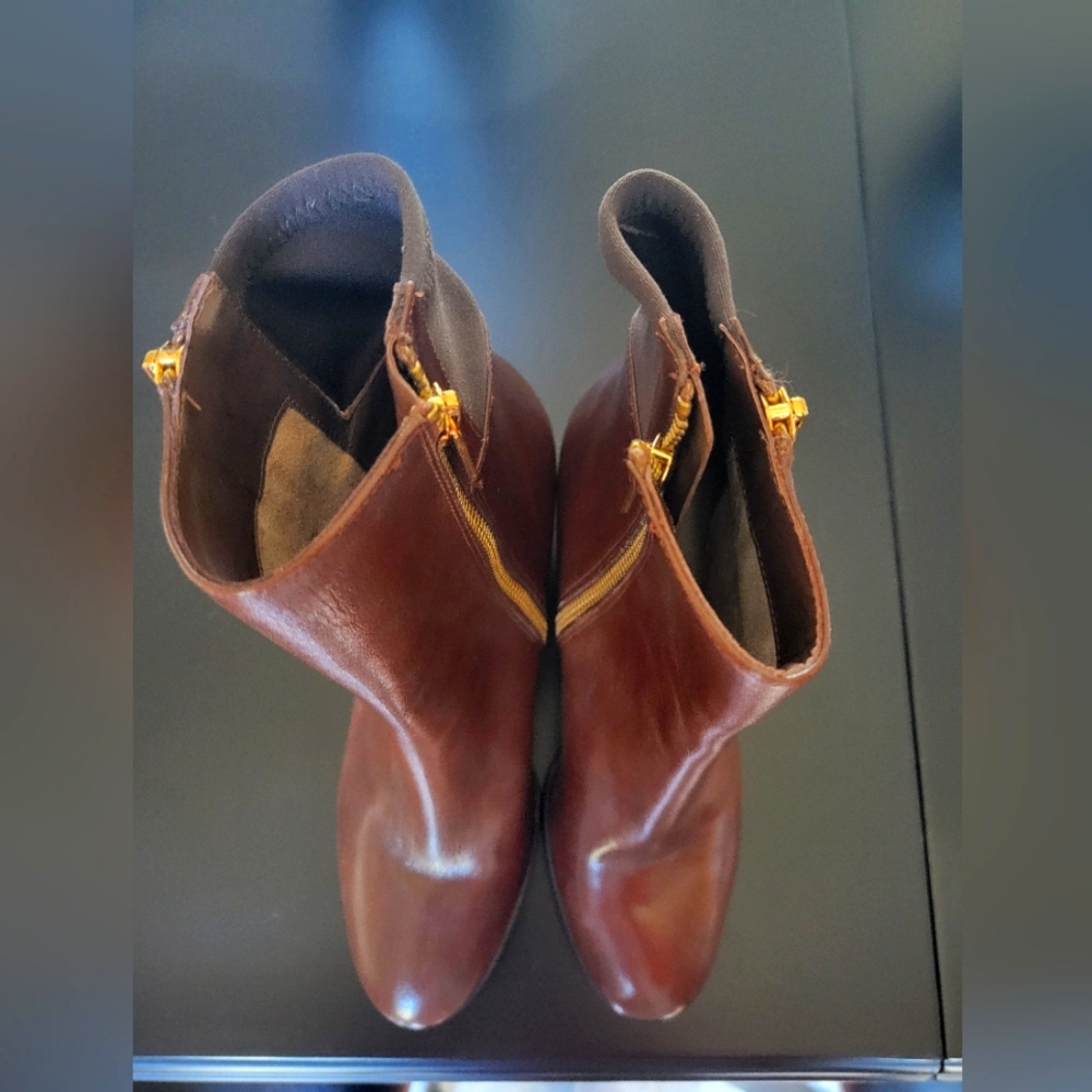 Michael Kors brown platform boots